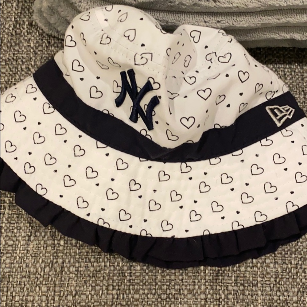 Kids Hats ❤️ - Picture 6 of 6